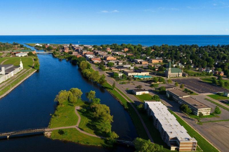 Best Tub To Shower Conversion pros in Alto, MI