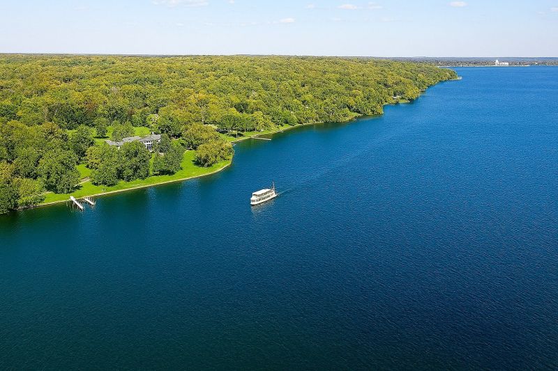 Best Tub To Shower Conversion pros in Lake Geneva, WI
