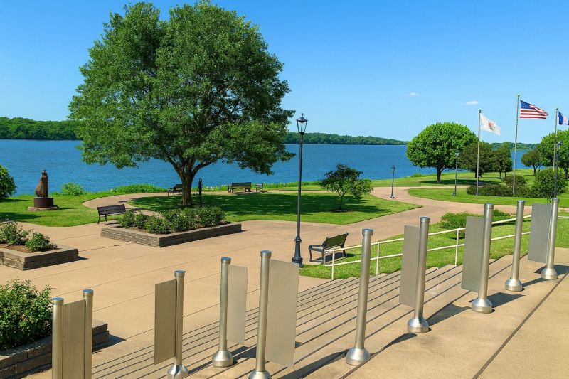 Best Tub To Shower Conversion pros in Bettendorf, IA