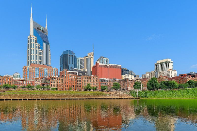 Best Tub To Shower Conversion pros in Smithville, TN