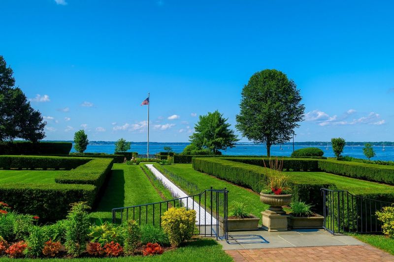 Best Tub To Shower Conversion pros in Great Neck, NY